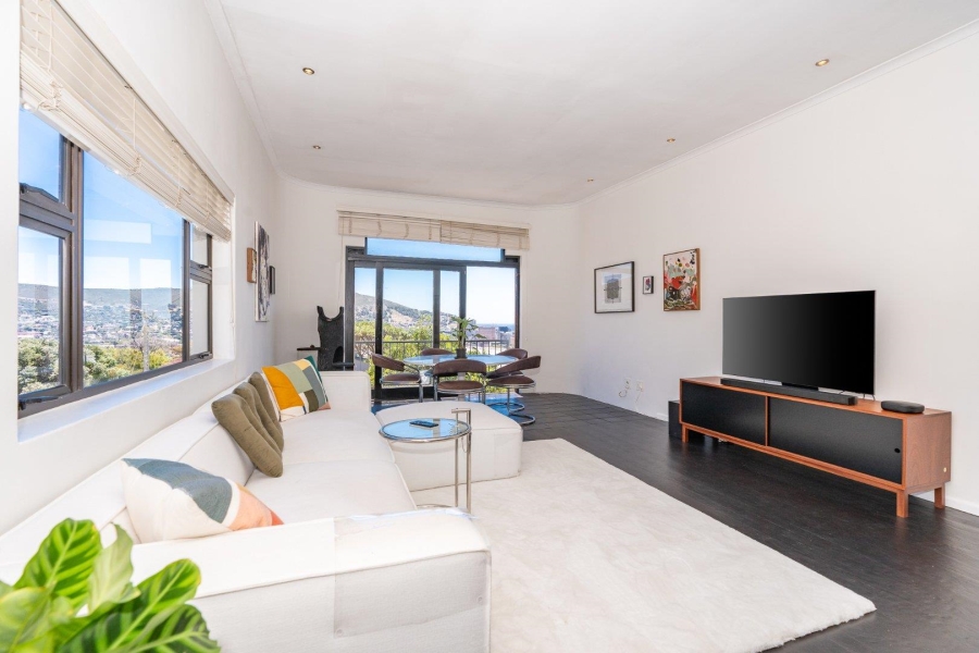 To Let 2 Bedroom Property for Rent in Vredehoek Western Cape